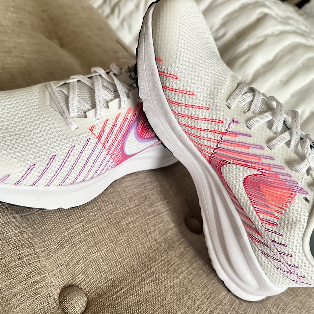Nike Run Defy Women's Running Shoes